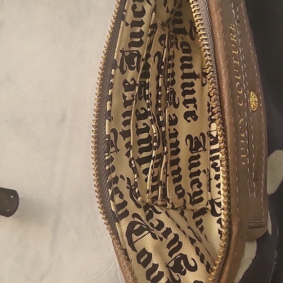 Juicy Couture Wristlet - Picture 7 of 10